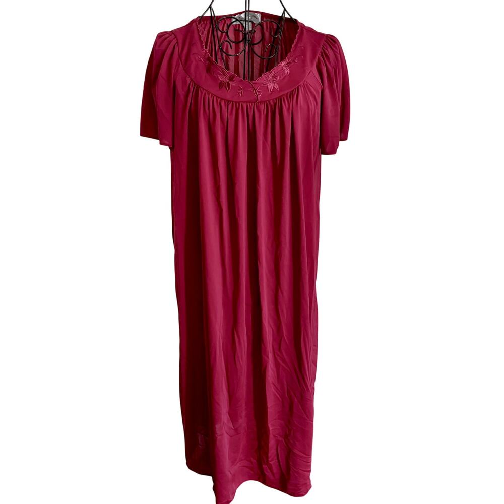 Vintage 80's Miss Elaine Classics Embroidered Flutter Sleeve Nightgown Burgundy